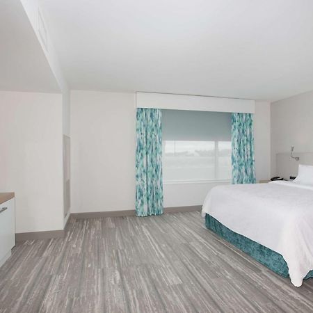 Hilton Garden Inn Omaha Aksarben Village Екстериор снимка